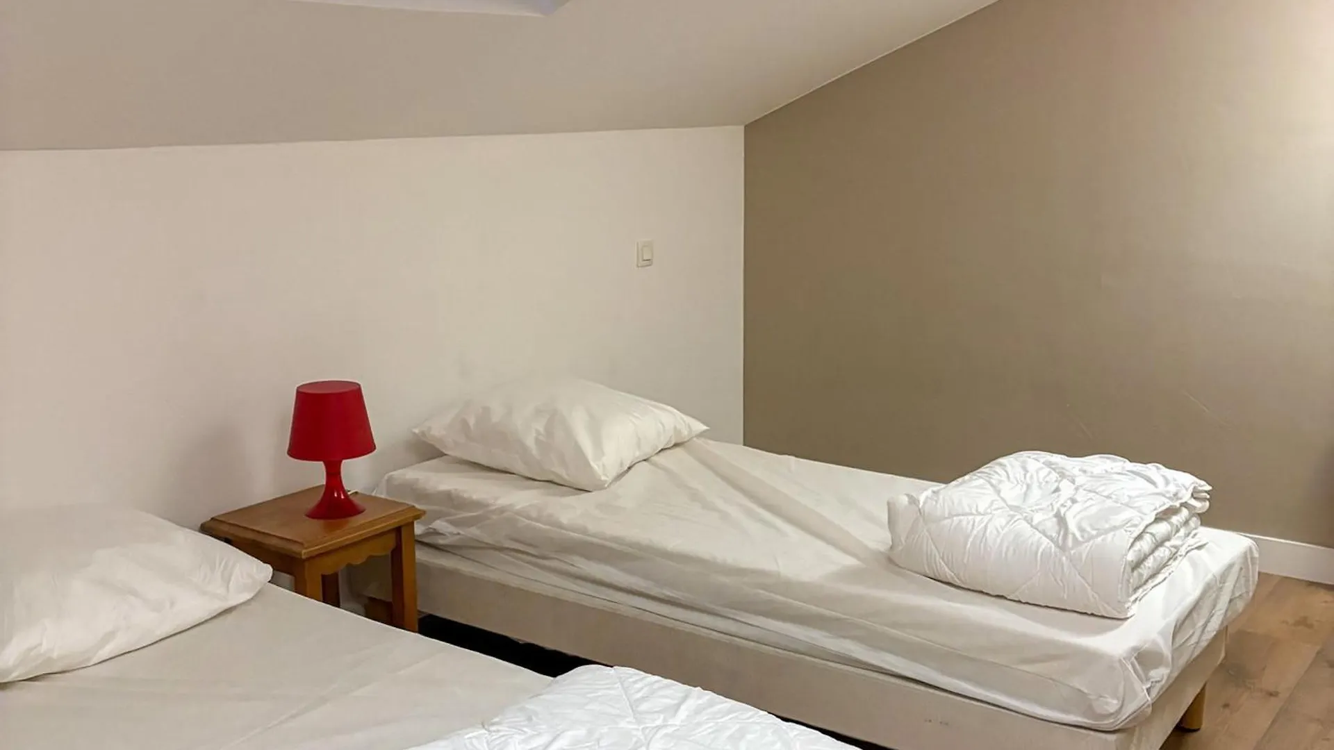 Notre-Dame-De-Bellecombe: Confort Pour 6 Personnes, 2 Chambres, Equipements Modernes - Fr-1-807-69 Apartment Notre-Dame-de-Bellecombe