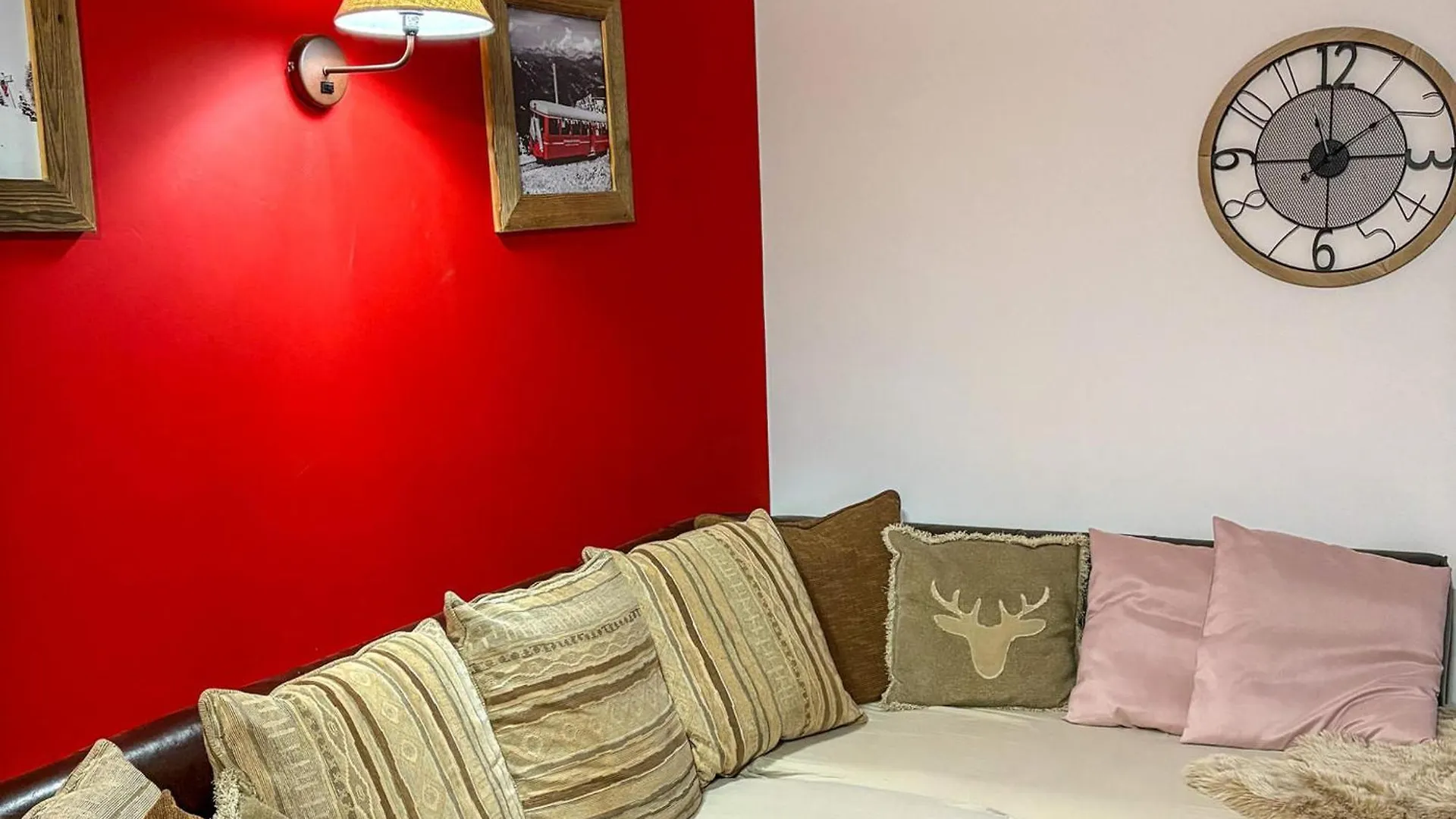 Notre-Dame-De-Bellecombe: Confort Pour 6 Personnes, 2 Chambres, Equipements Modernes - Fr-1-807-69 Apartment